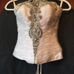 Glamorous Icy bustier Sparkling Swarovski crystals